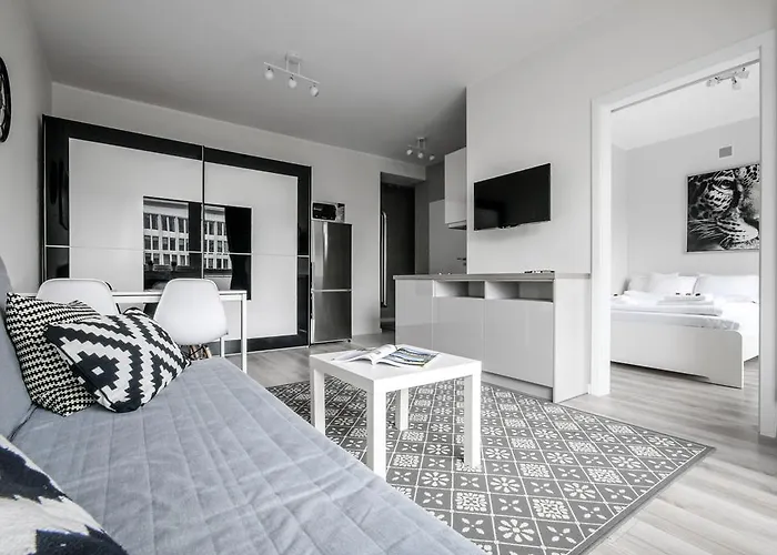 Apartament Centrum Zurawia דירה *